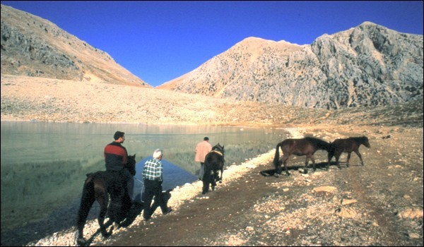 Elmalı — Yeşilgöl ve Yeşilgöl Krateri